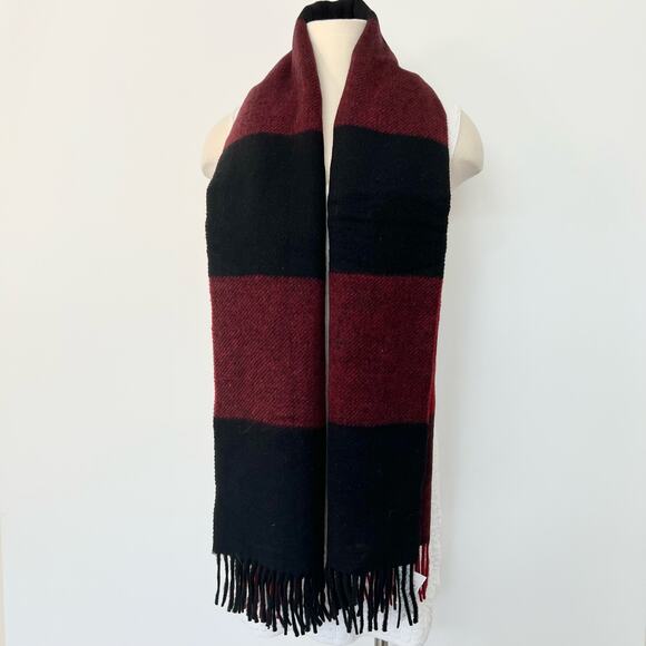 Coach Big Plaid Scarf Oversized Wool Fringe Red/Black NWT Unisex - Picture 4 of 7